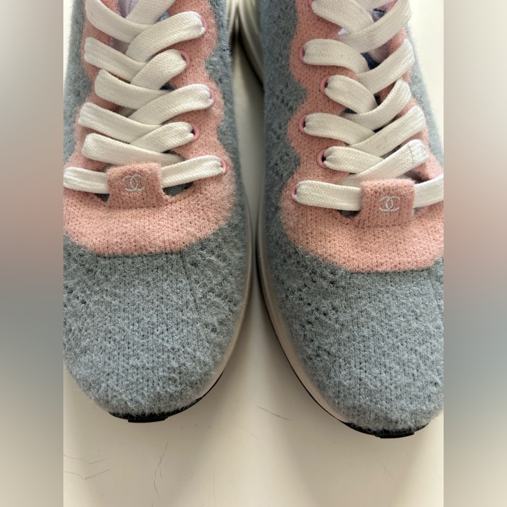 CHANEL Mixed fibers Quilted Womens CC Sneakers Made in Italy Sz. 42 (12)